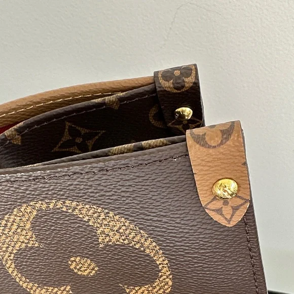 Louis Vuitton Monogram Reverse On The Go GM - Picture 7 of 14